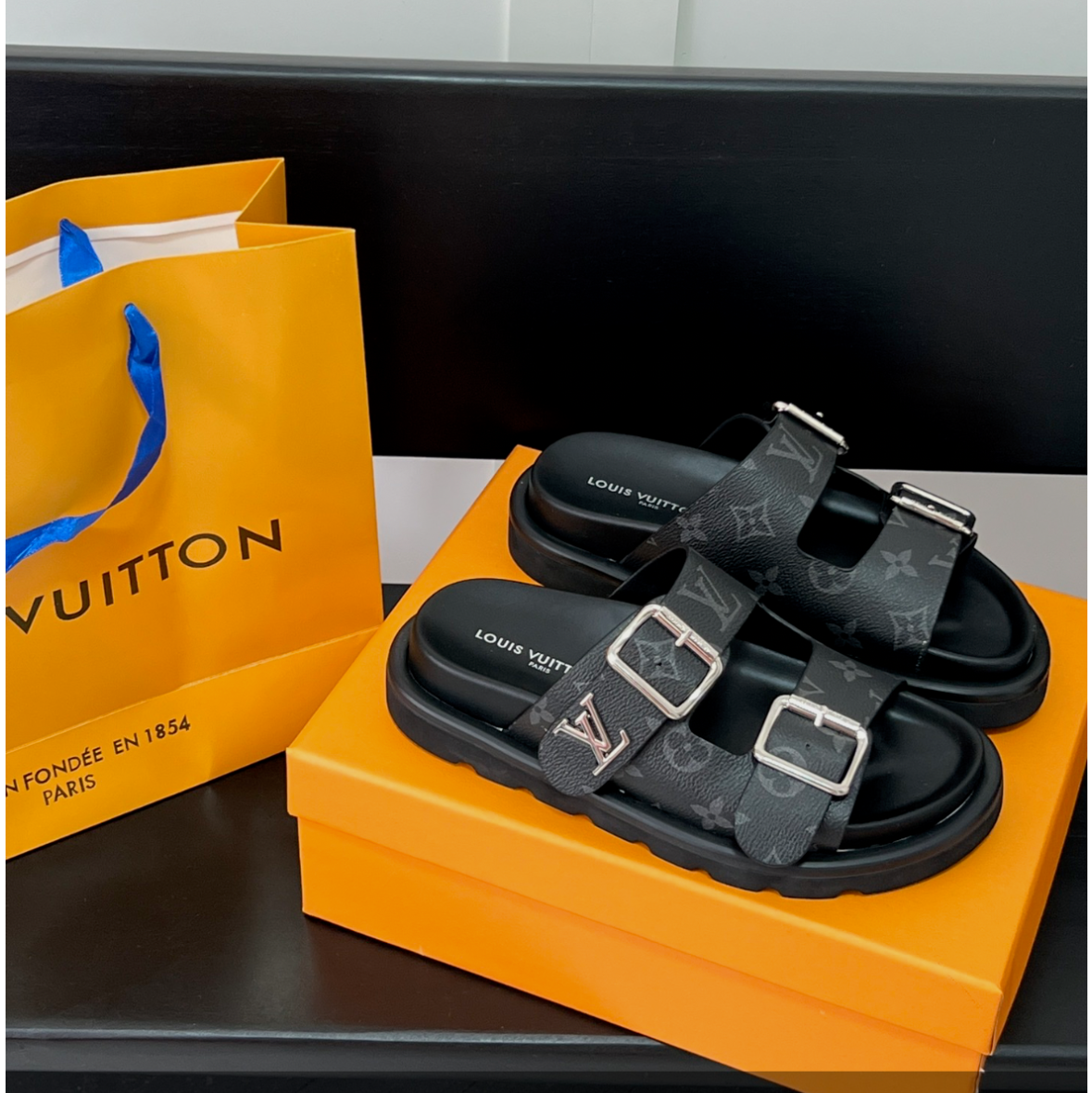 Sandals (PRE ORDER)