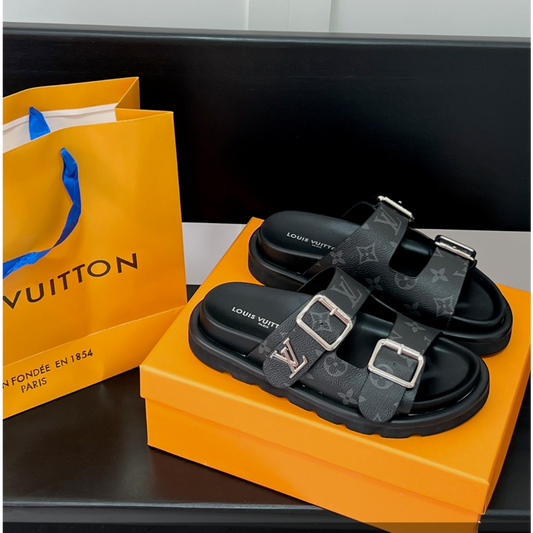 Sandals (PRE ORDER)