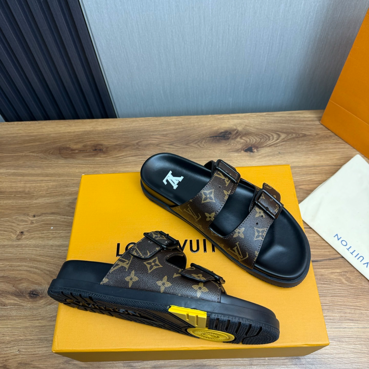 Sandals (PRE ORDER)